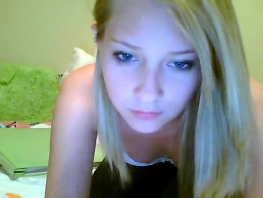 Blonde teen 18+ WIth Pink Nipples And Snatch