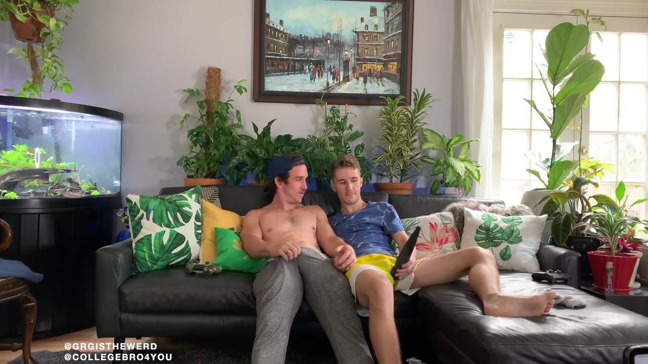 Getting My Dick Sucked While I Play Video Games