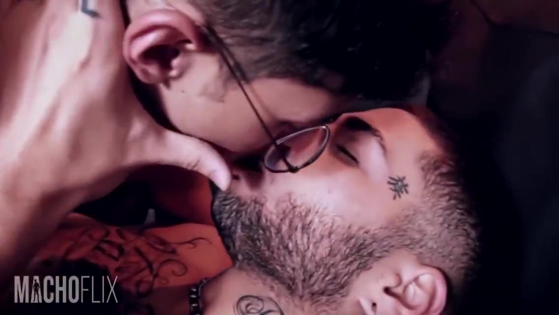 Sentei Na Cara Do Novinho Tatuado 6 Min