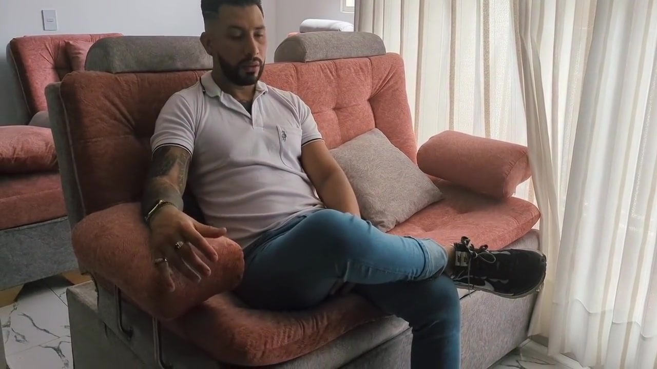 Jhonny Visits His Psychologist Antonella Because She Is A Nymphomaniac