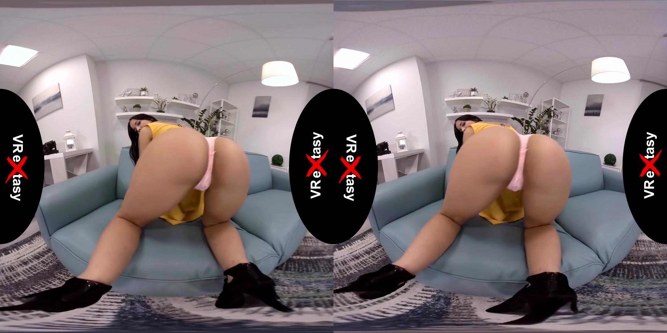 Jennifer Mendez and Her Juicy Butt - SexLikeReal