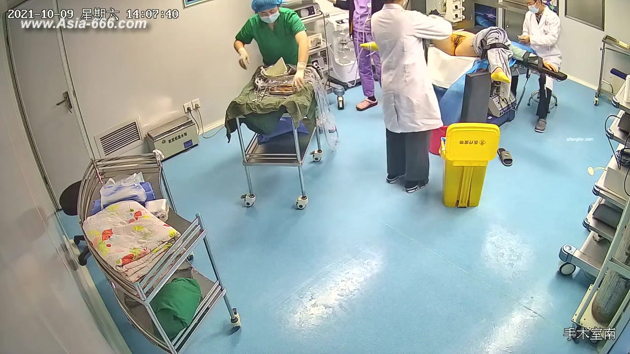 Peeping Hospital patient.13