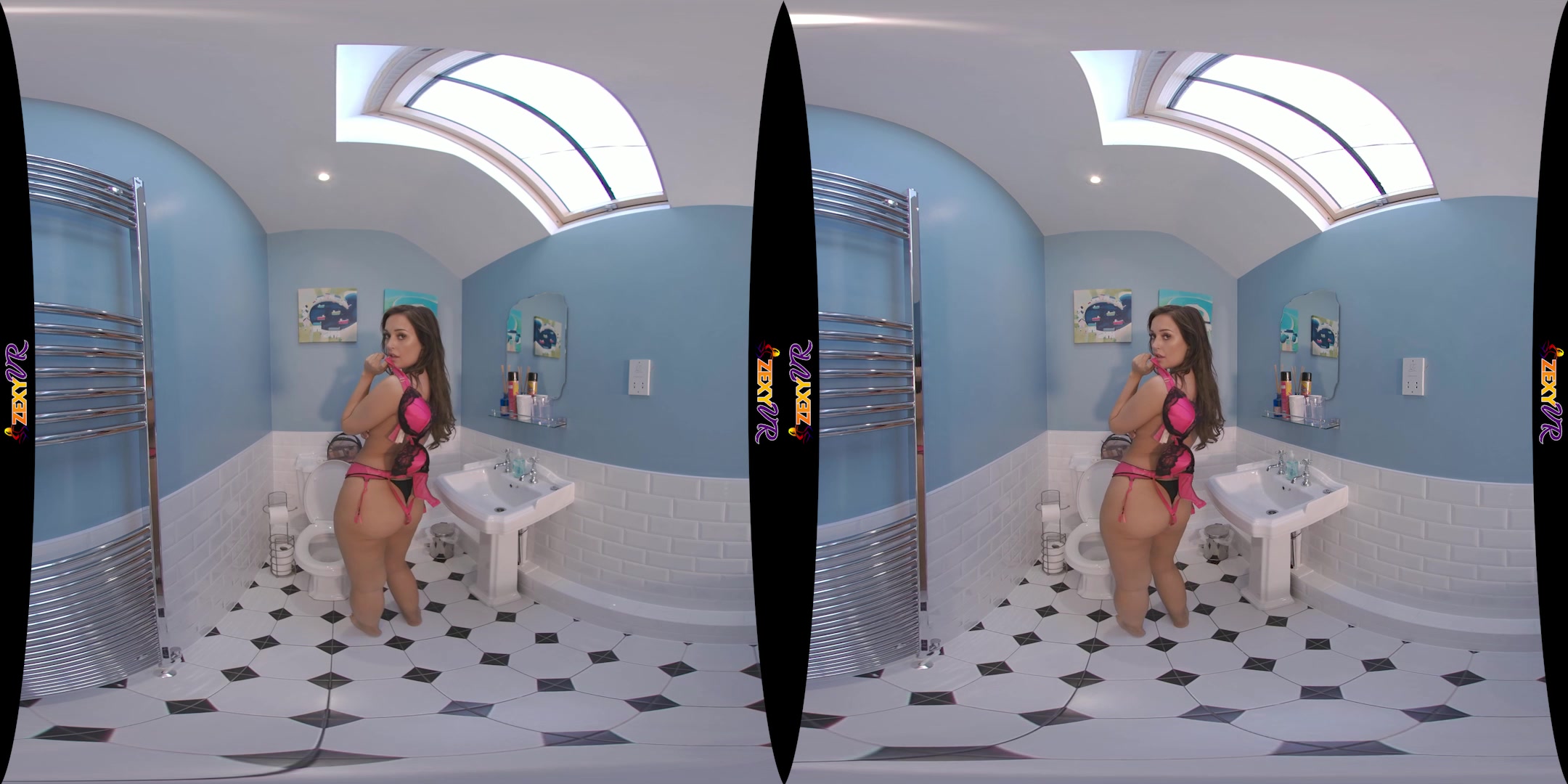 Bathe With Me Pt:1 featuring Frankie L - ZexyVR