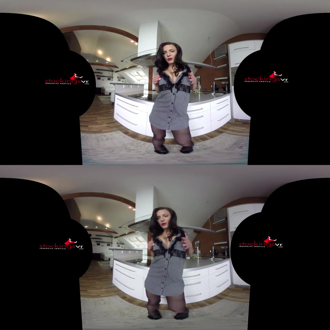 Lola Ver in Come Play With Me - StockingsVR