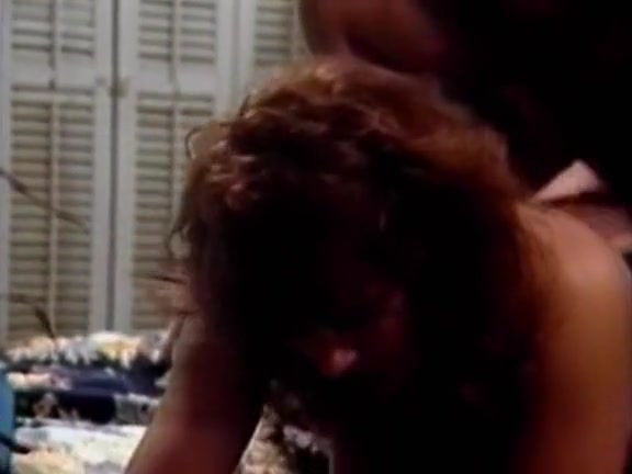 Amber Lynn, Candy Samples, Jenny B. Goode in vintage xxx clip