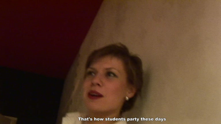 Home video with two sexy party girlfriends