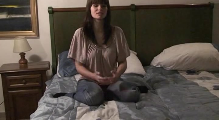 REAL brunette masturbation