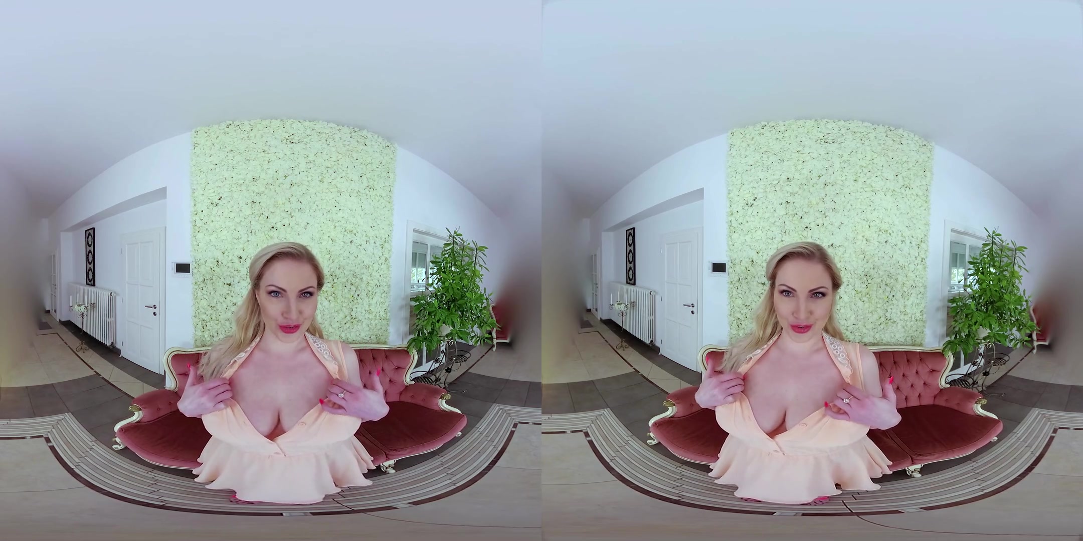 Georgie Lyall in She'll Tell You How to Come - CzechVRFetish