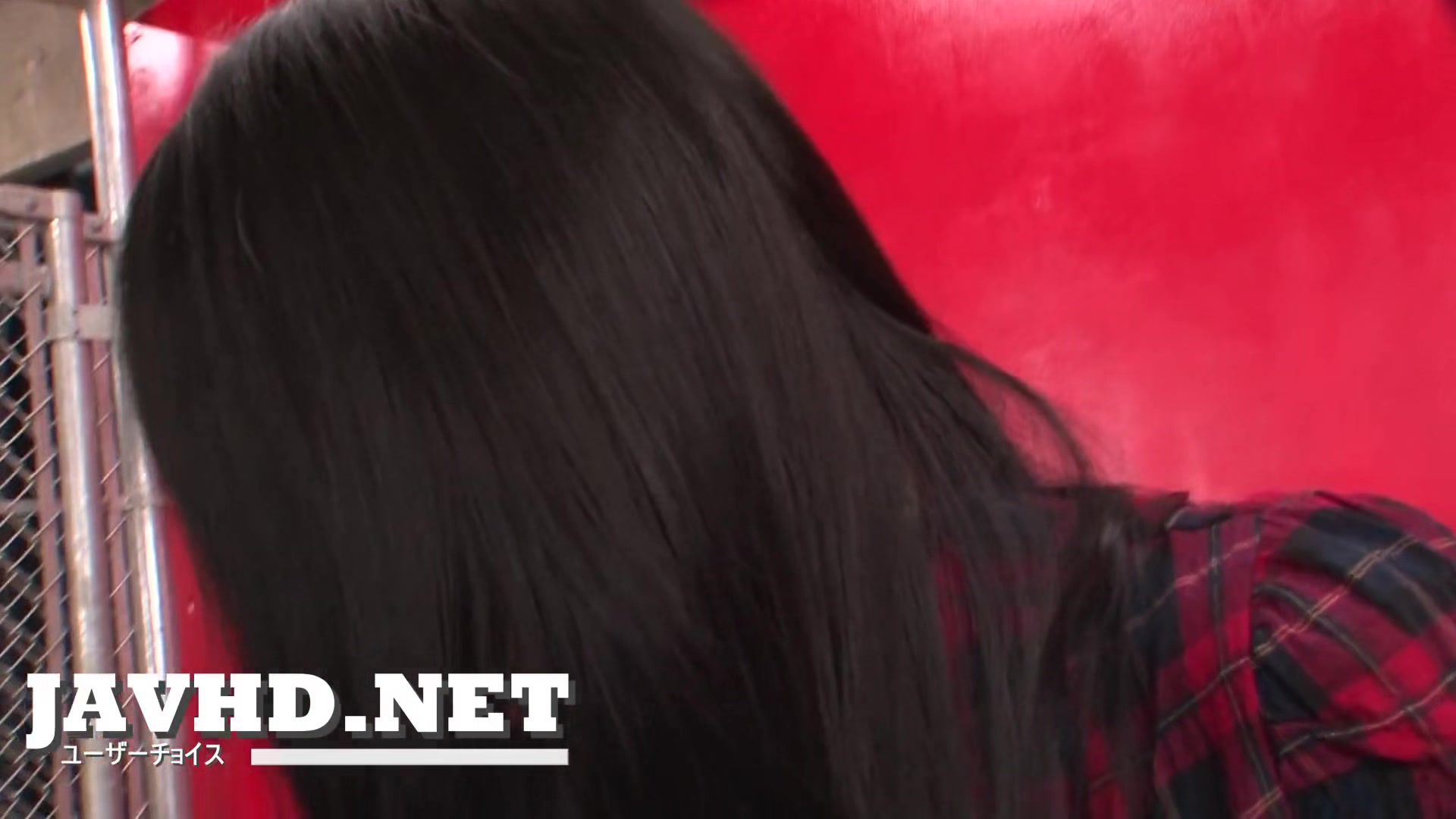 Japanese girl lets her hairy twat shine in hot porn vid
