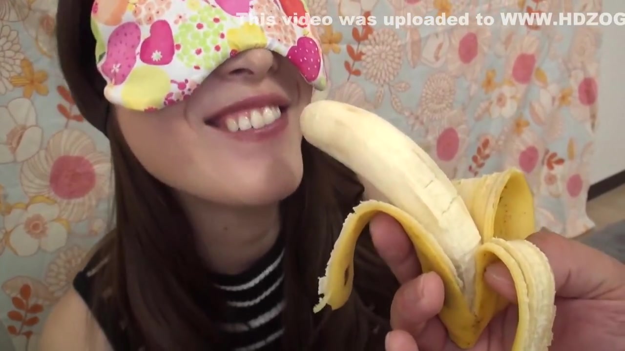 If She Can Guess All The Contents Of The Mouth While Blindfolded She Wins A Prize!