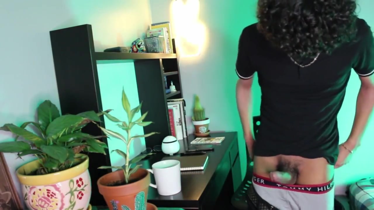 Naughty Romeo Stops Doing Homework To Jack Off