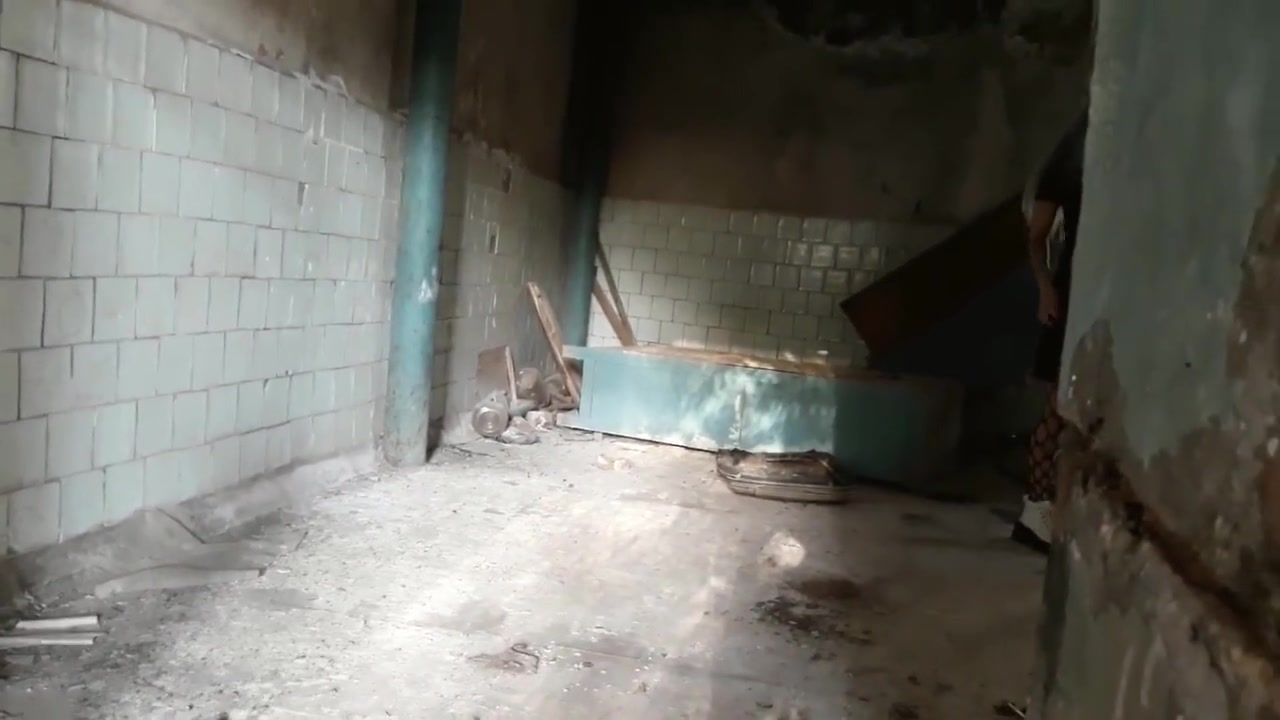 ⭐fucking A Girl In An Abandoned Building