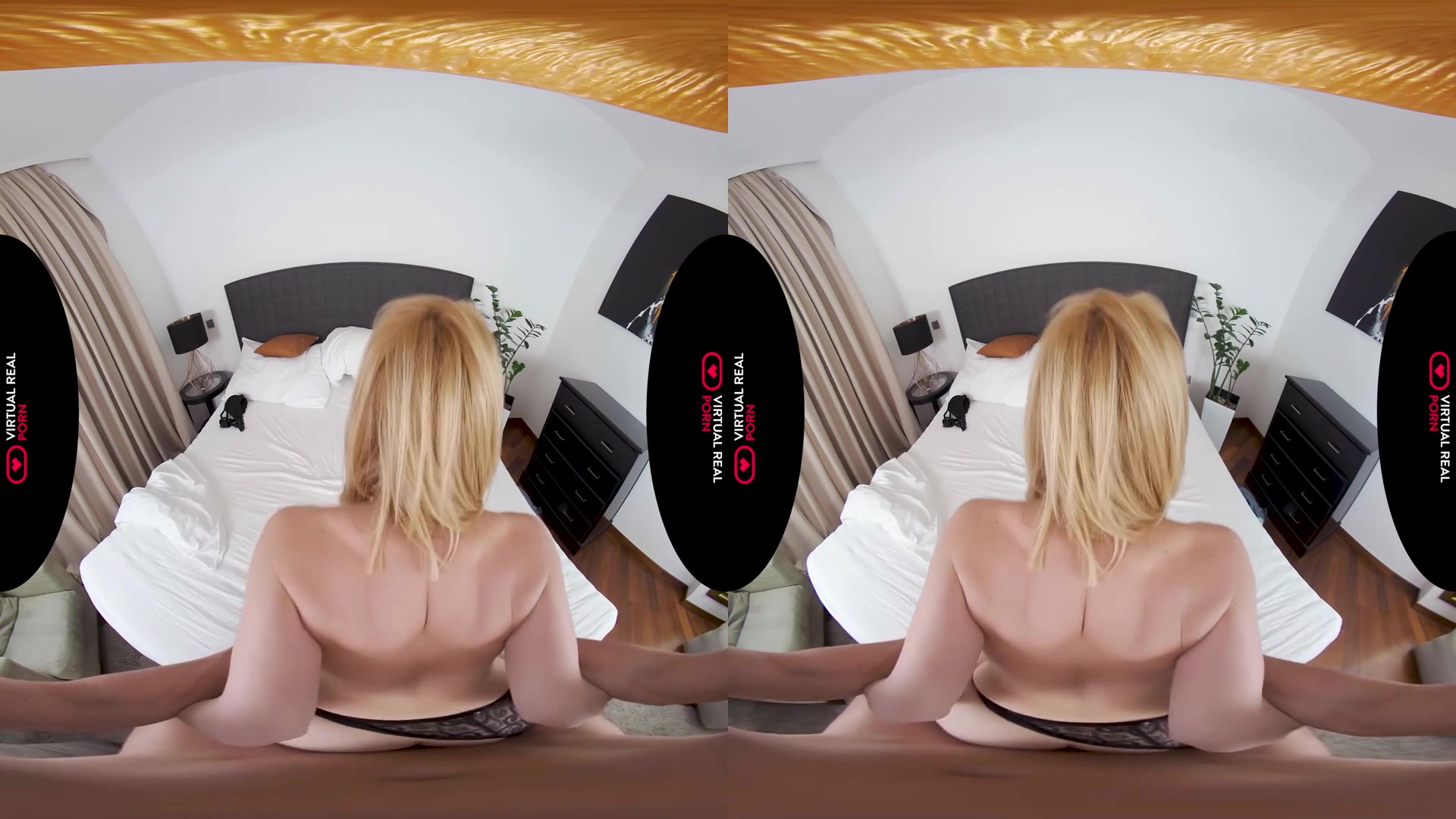 Extra Gift - VirtualRealPorn