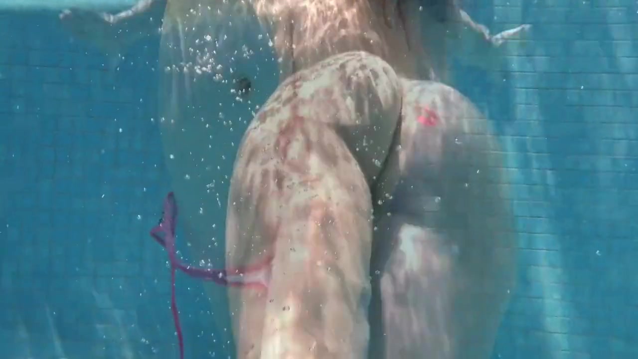 Perfect Ass And Pointy Nipples Skinny Milf Nicole