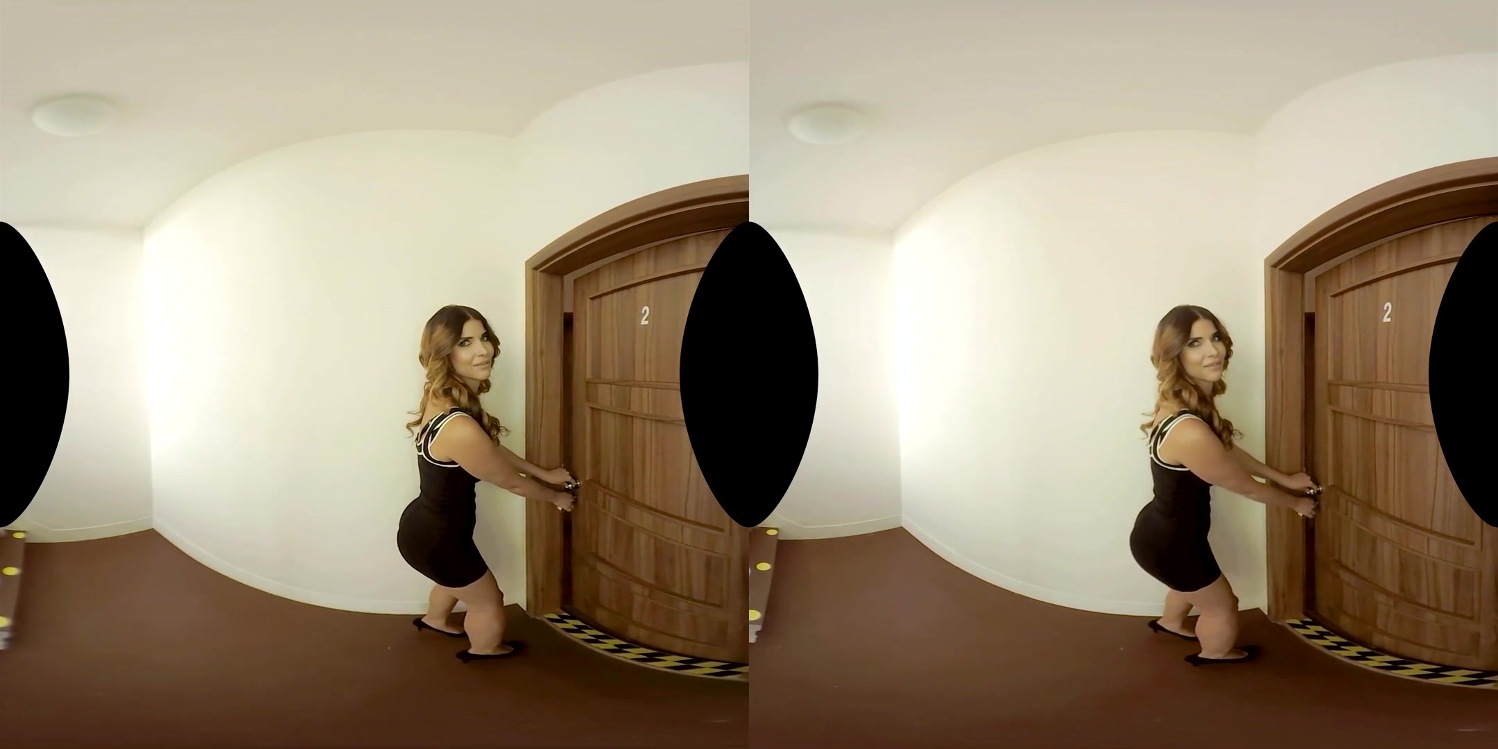 Micaela Schafer in Virtually Naked - RealityLovers