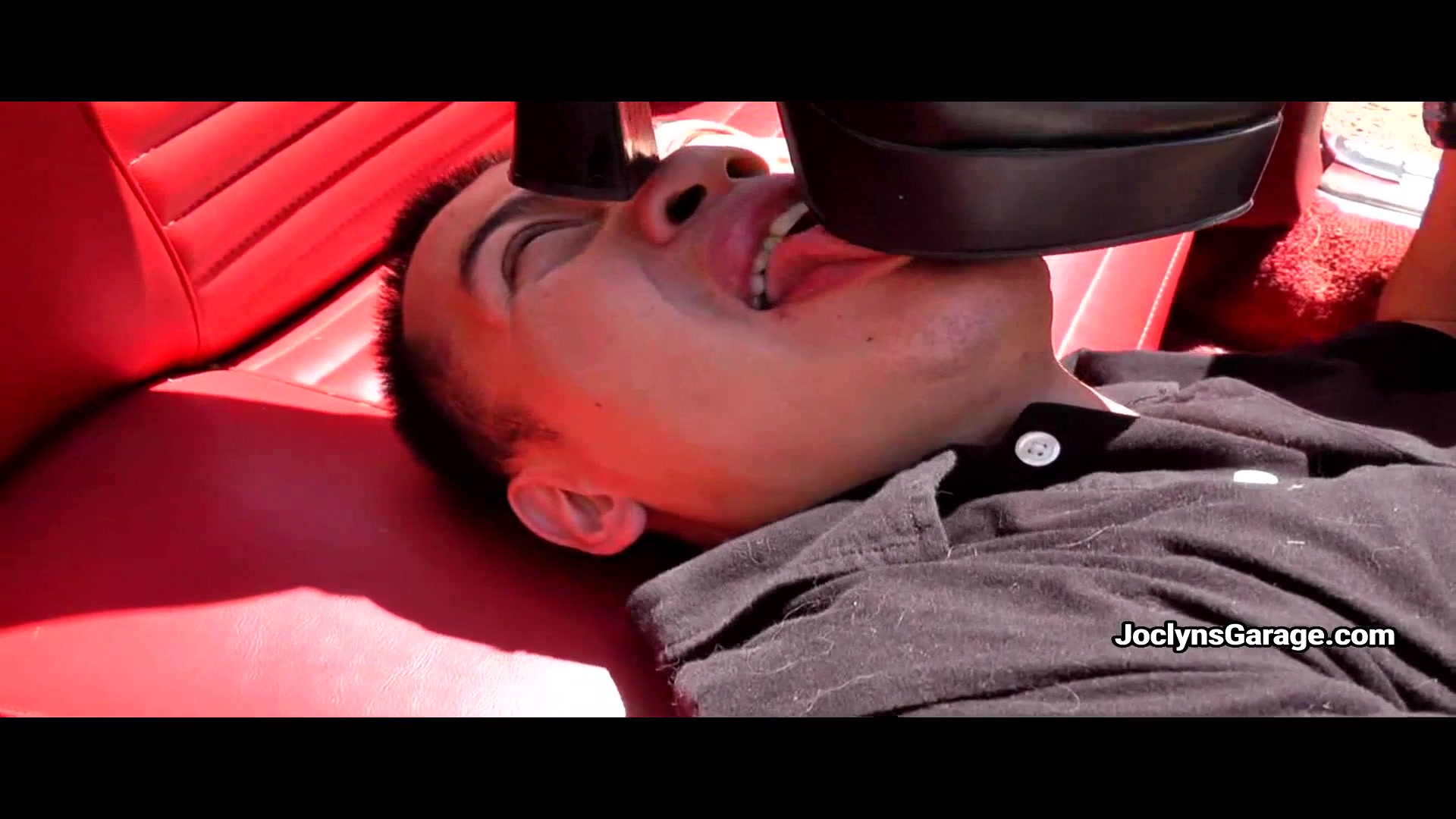 Angry blonde Joclyn Stone punishes feckless car mechanic with facesitting