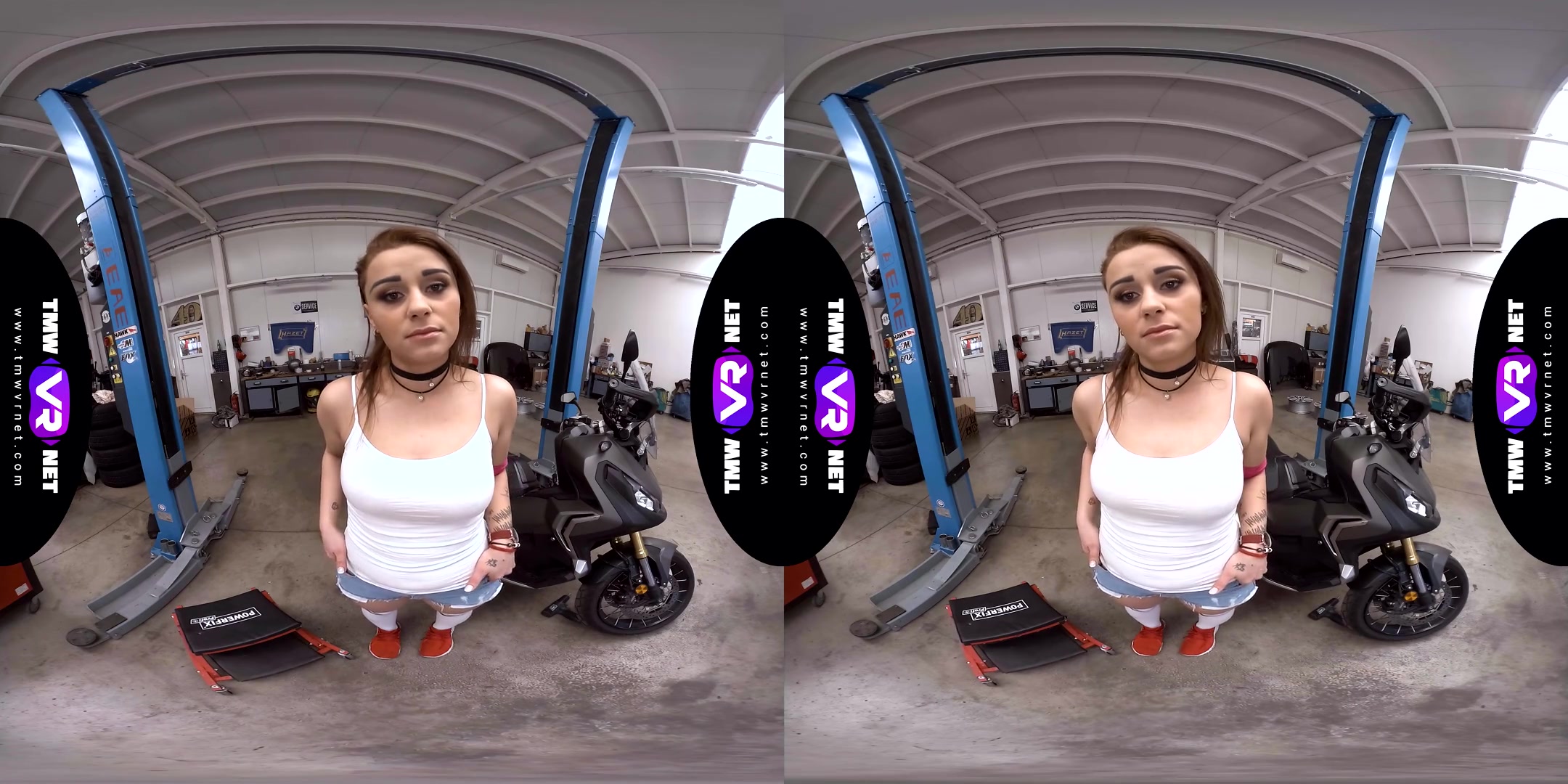 Hottie Orgasms in the Garage - Shaved Fingering teen 18+