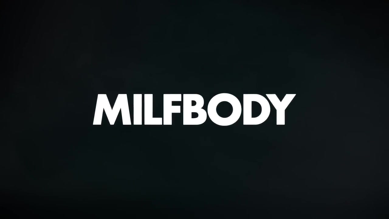 She Works Her Ass Off - MYLF
