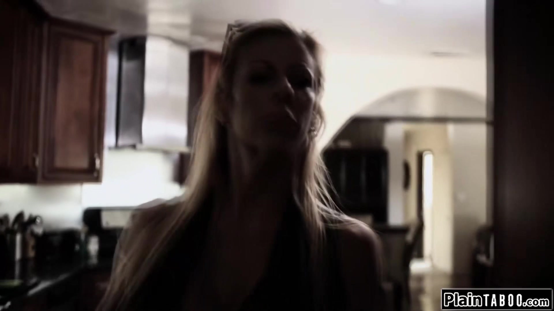 Milf facesits her cheating stepdaughter while she is fucked