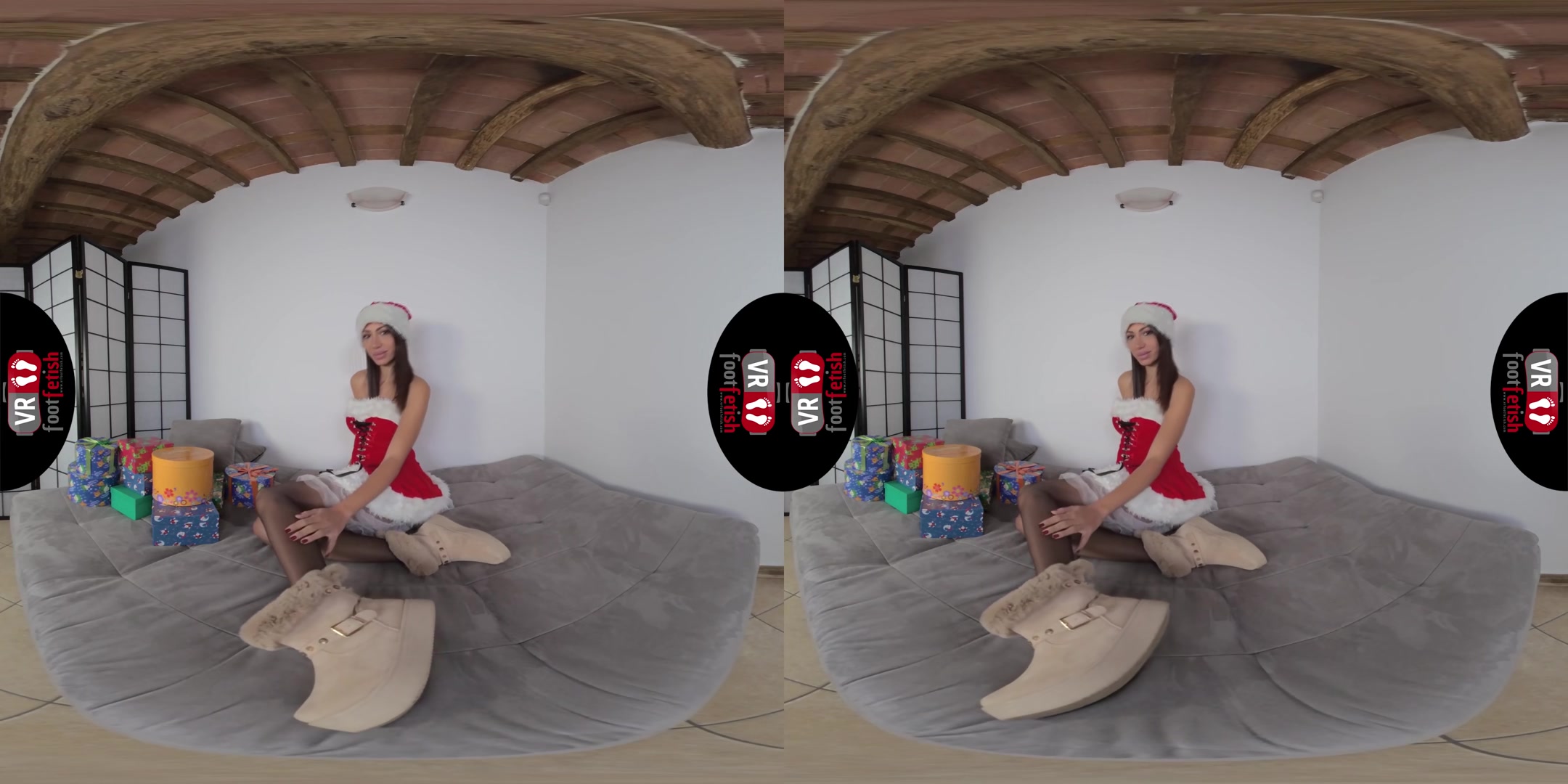 Stunning Daniela flaunts her sexy feet and wishes you Merry Christmas - VRFootFetish
