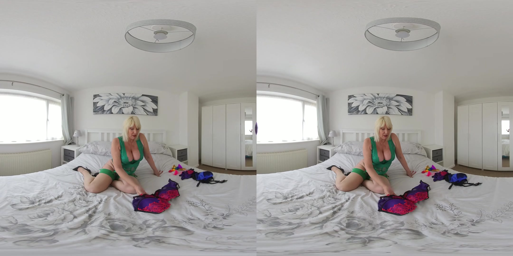 Milf Amy, Lingerie Party - JimmyDraws