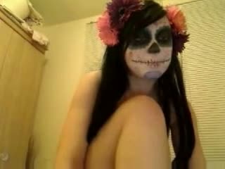 GF gets nude and horny on Halloween