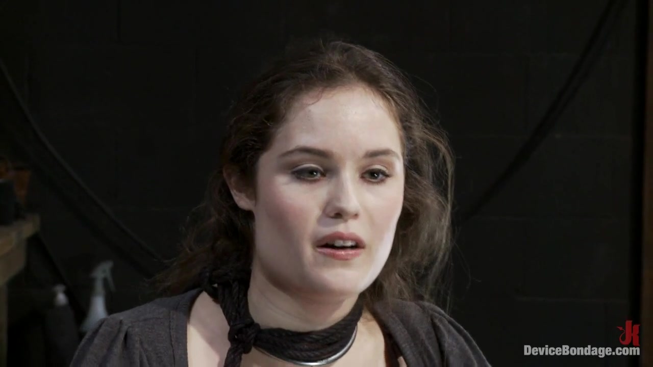 Charlotte Vale in Charlotte ValeAs honest and real as a girl gets - DeviceBondage
