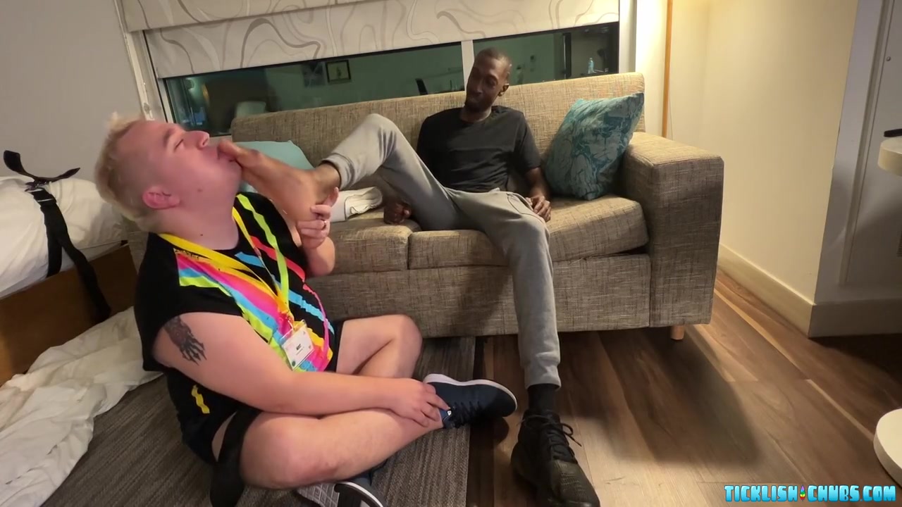 Black Dudes Feet Are Licked And Worshipped By Chubby Bear