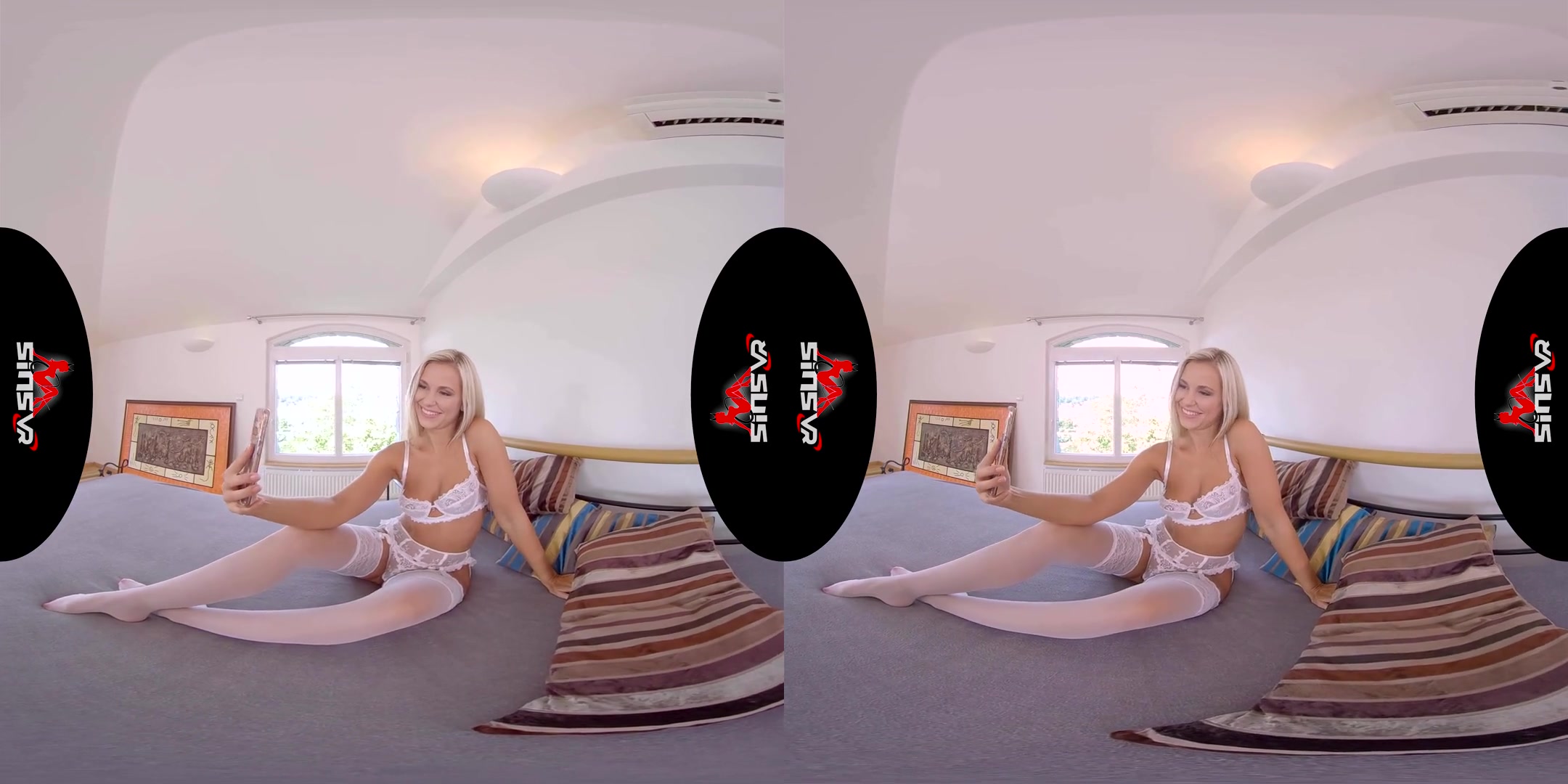 Lola Myluv - Lingerie - SexLikeReal