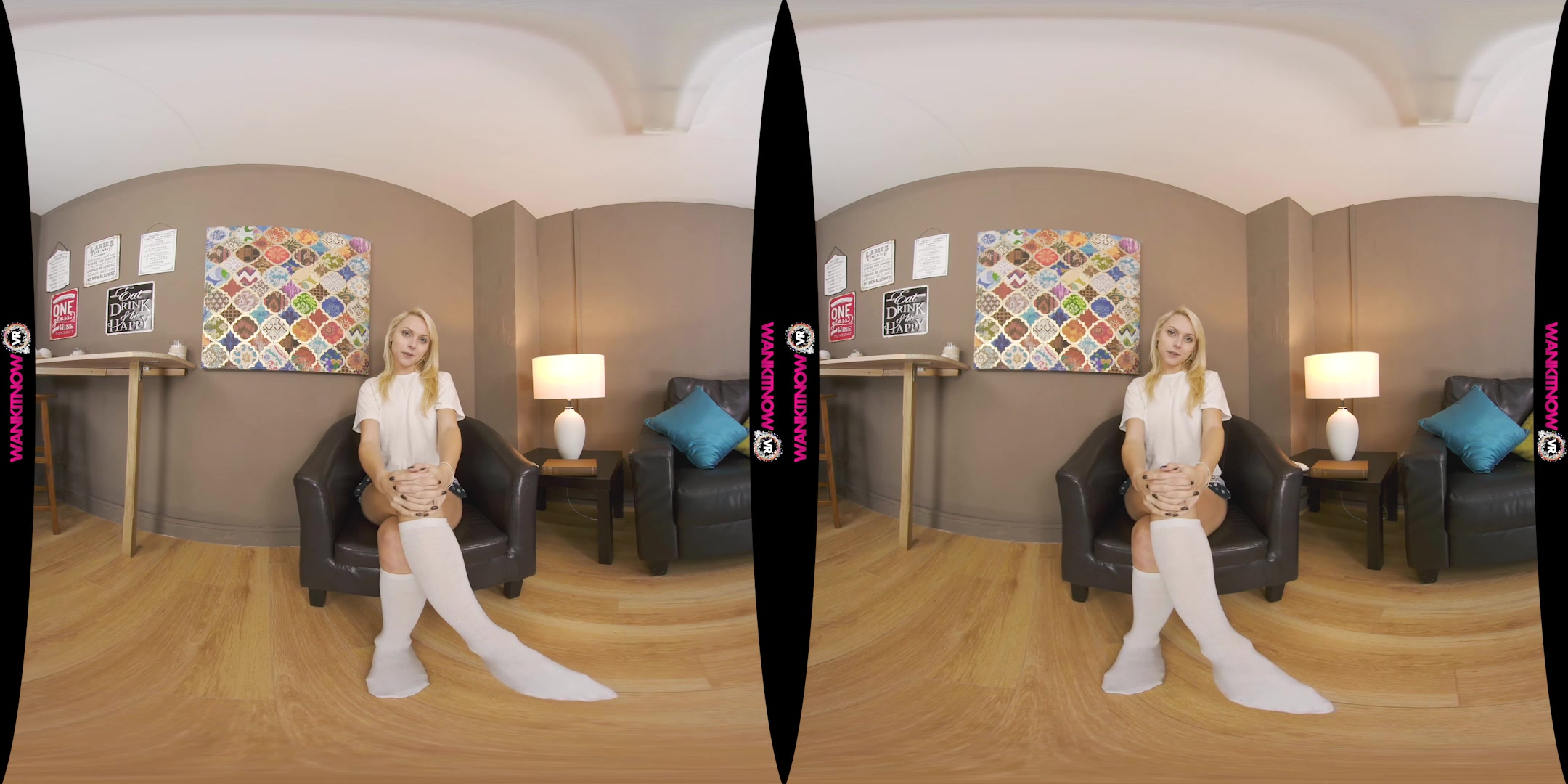 Red Light Green Light featuring Chloe Toy - WankitNowVR