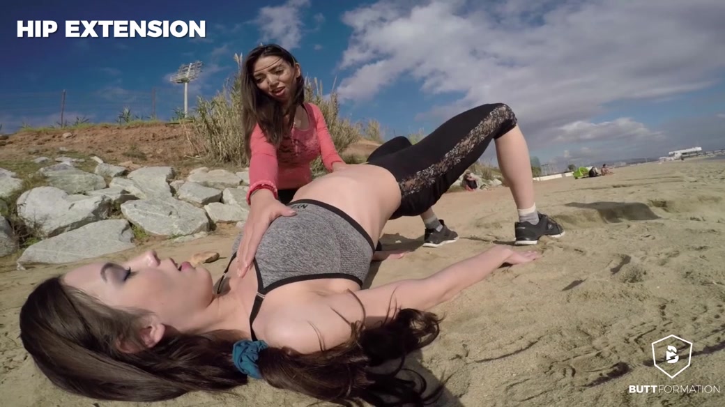 Alba De Silva in Hip Extension - ButtFormation