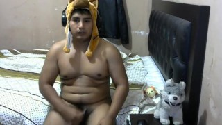 masturbacion usando gorro de perrito