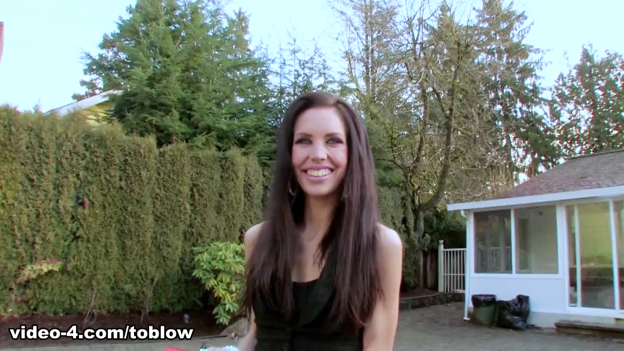 Angelina - LicensedToBlow
