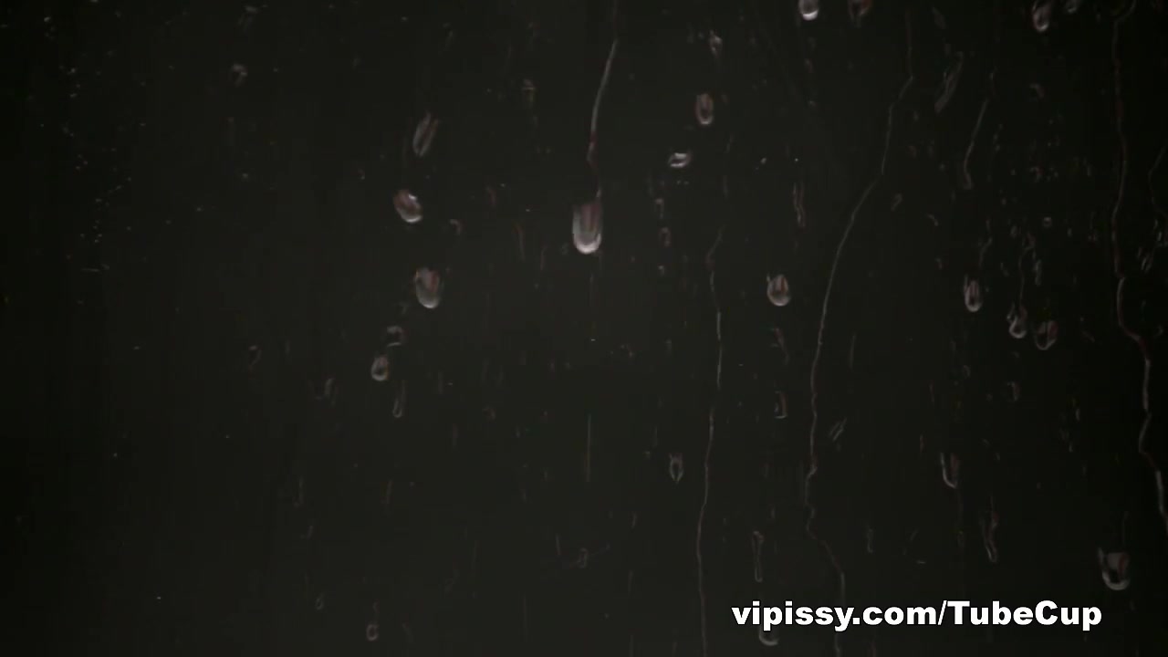 VIPissy Video: Loreen & Savannah