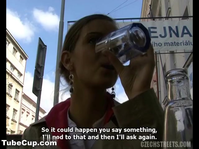 CZECH STREETS - LENKA