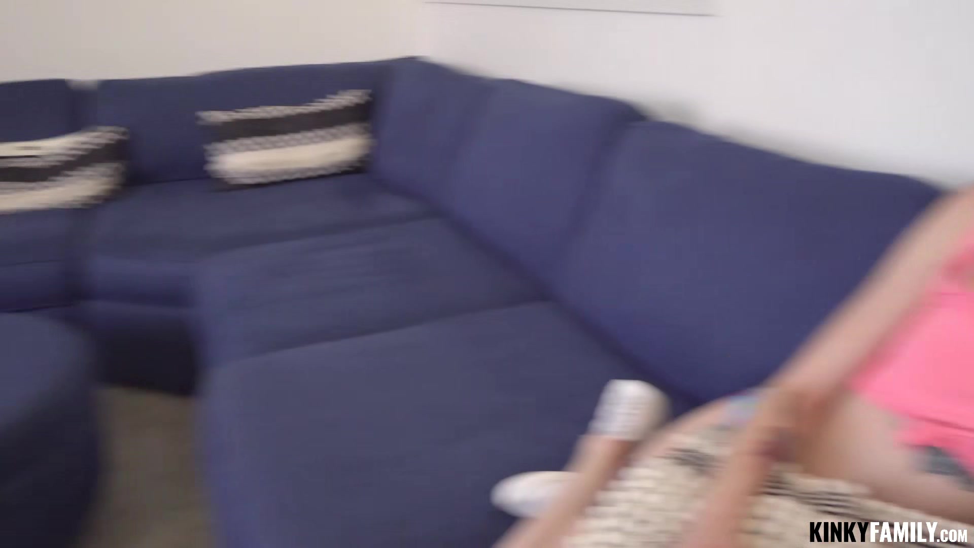 Kinky Family - Lola Fae - Fucking stepsis to the maximum