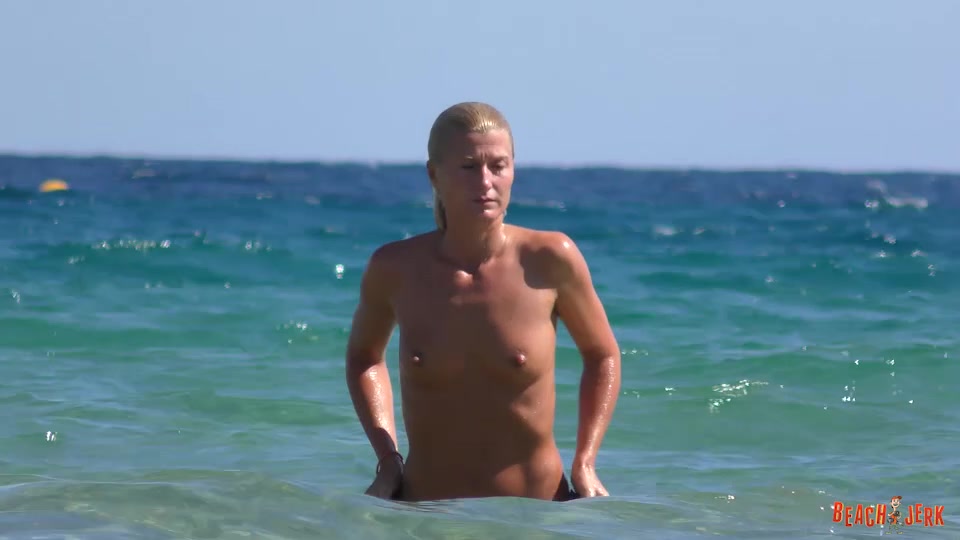 Milfy blonde - BeachJerk
