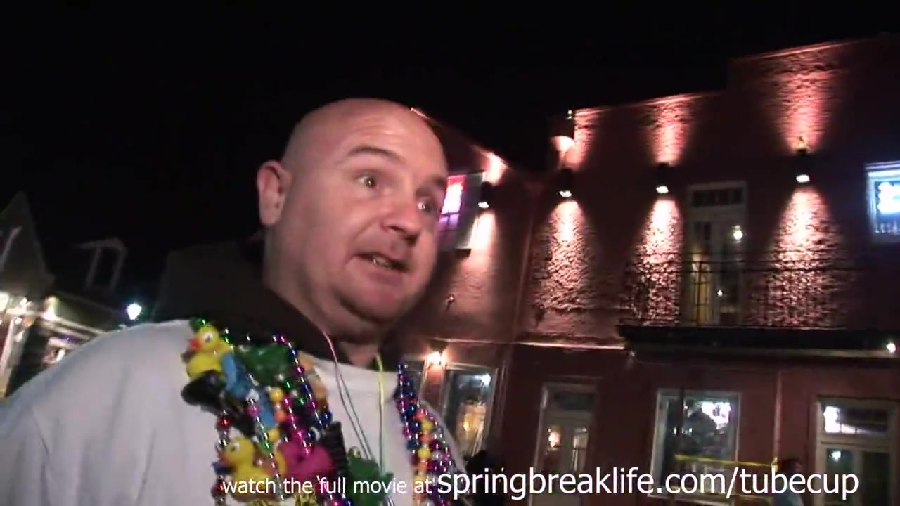 SpringBreakLife Video: Mardi Gras Street Flashers