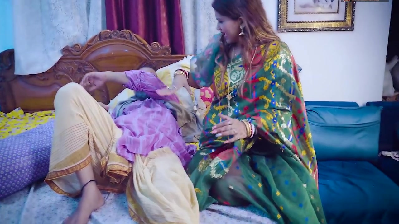 Desi Tharki Sasurji Ne Kia Jabbardasti Apni Bahuraani Ke Sath Full Movie