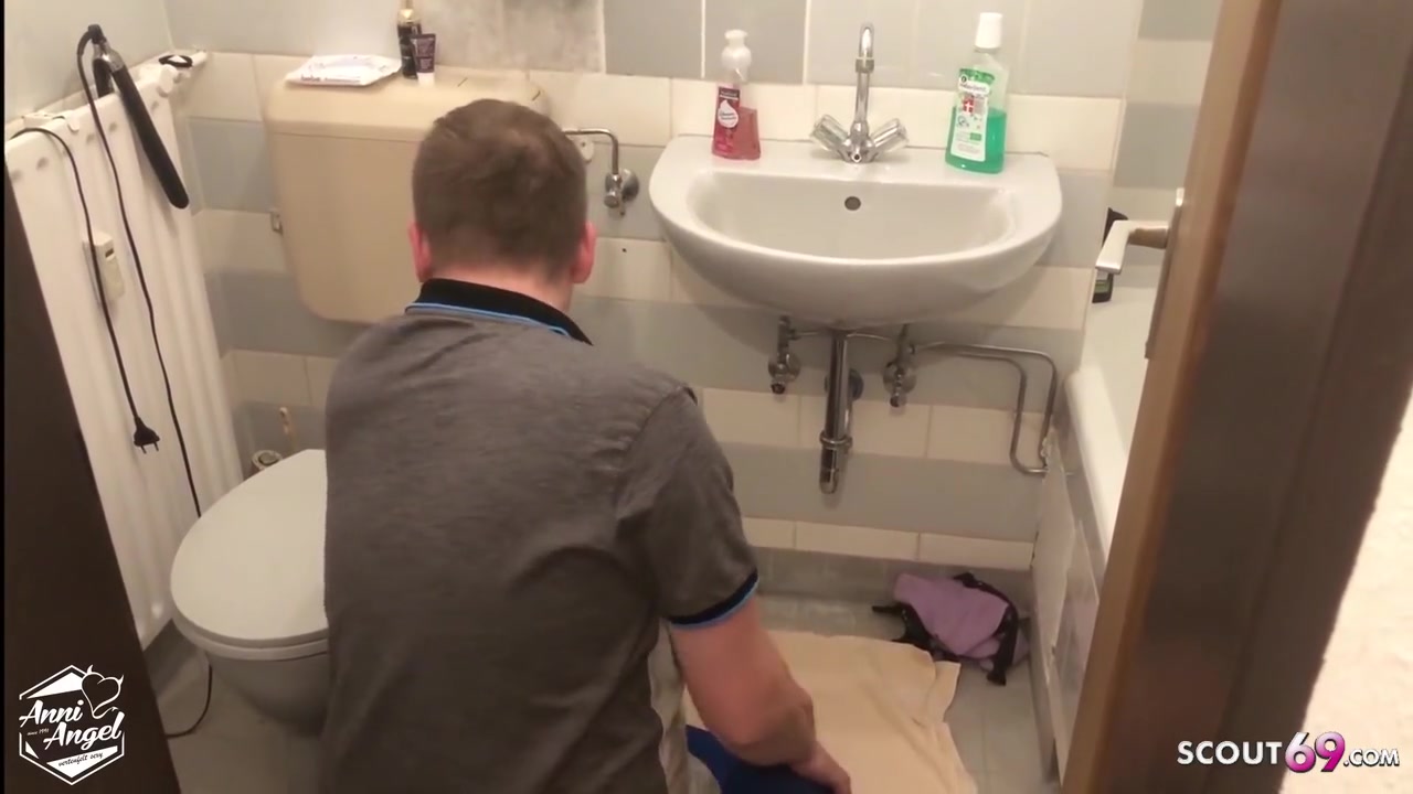 German Redhead teen 18+ Seduce Worker To Fuck For Pay The Bill