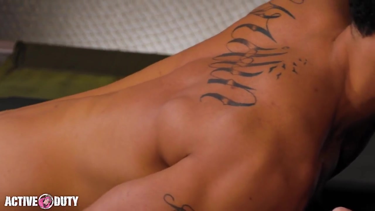 Sultry Sweaty Steamy Flip Screw Between