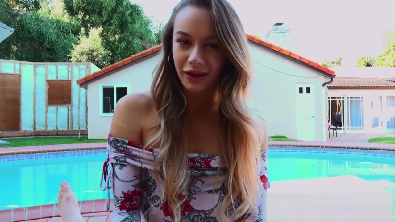 PropertySex Hot real estate agent thanks client with blowjob and sex