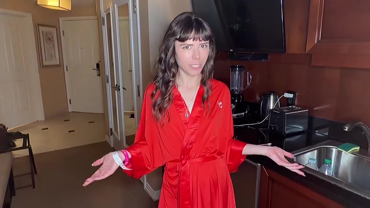 Bullbossdrives Tiny Pussy Into Wild Blowjob