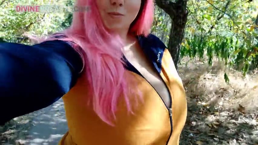 Candy Outside Bouncing Tits