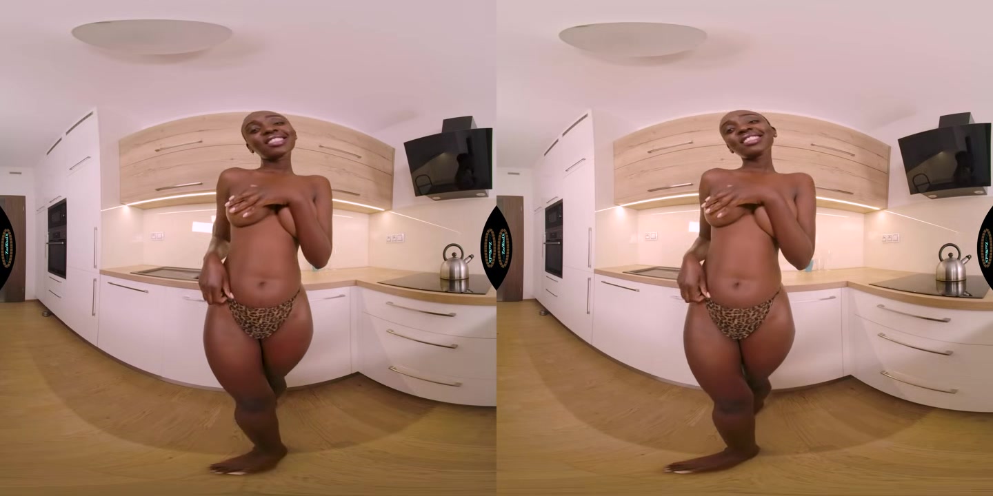 Hot Show In The Kitchen - ZaawaadiVR