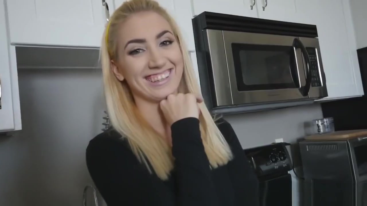 Stepsister sucks for cum