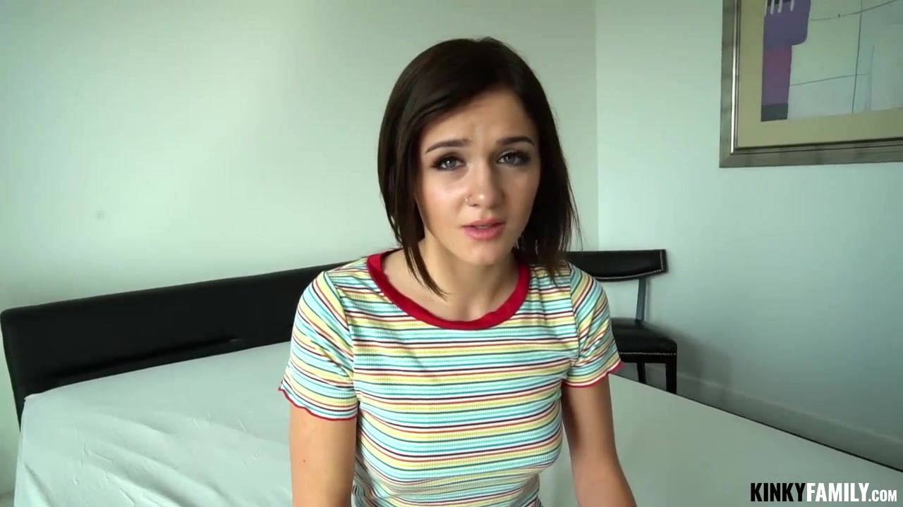 Rosalyn Sphinx in Cash got me fucking my stepsis