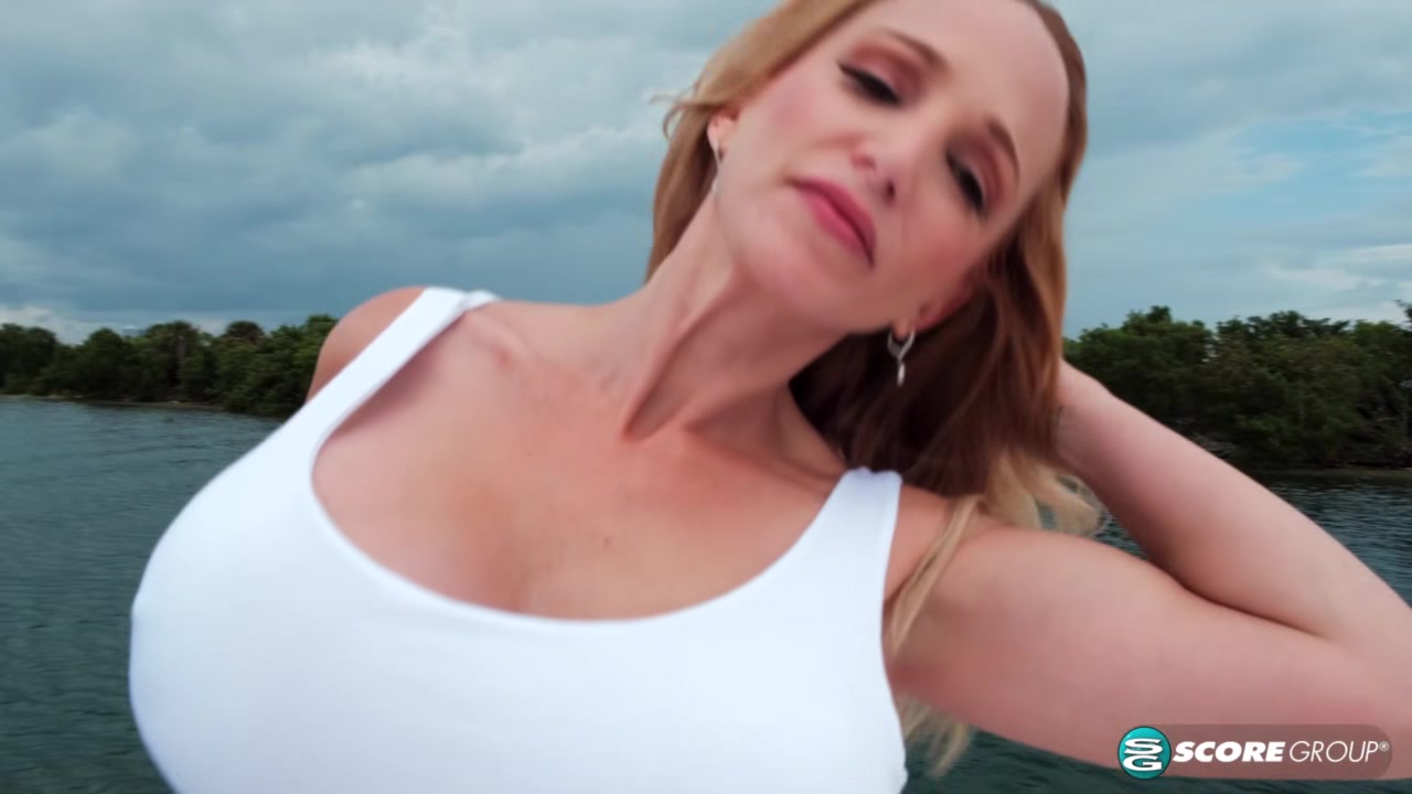 Billi Bardot's One-Woman Boob Cruise
