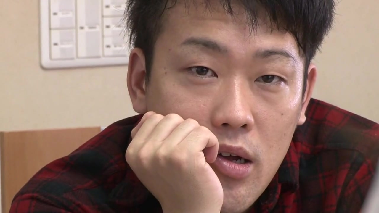 Stepson Fantasizes About His Step mom - MilfsInJapan