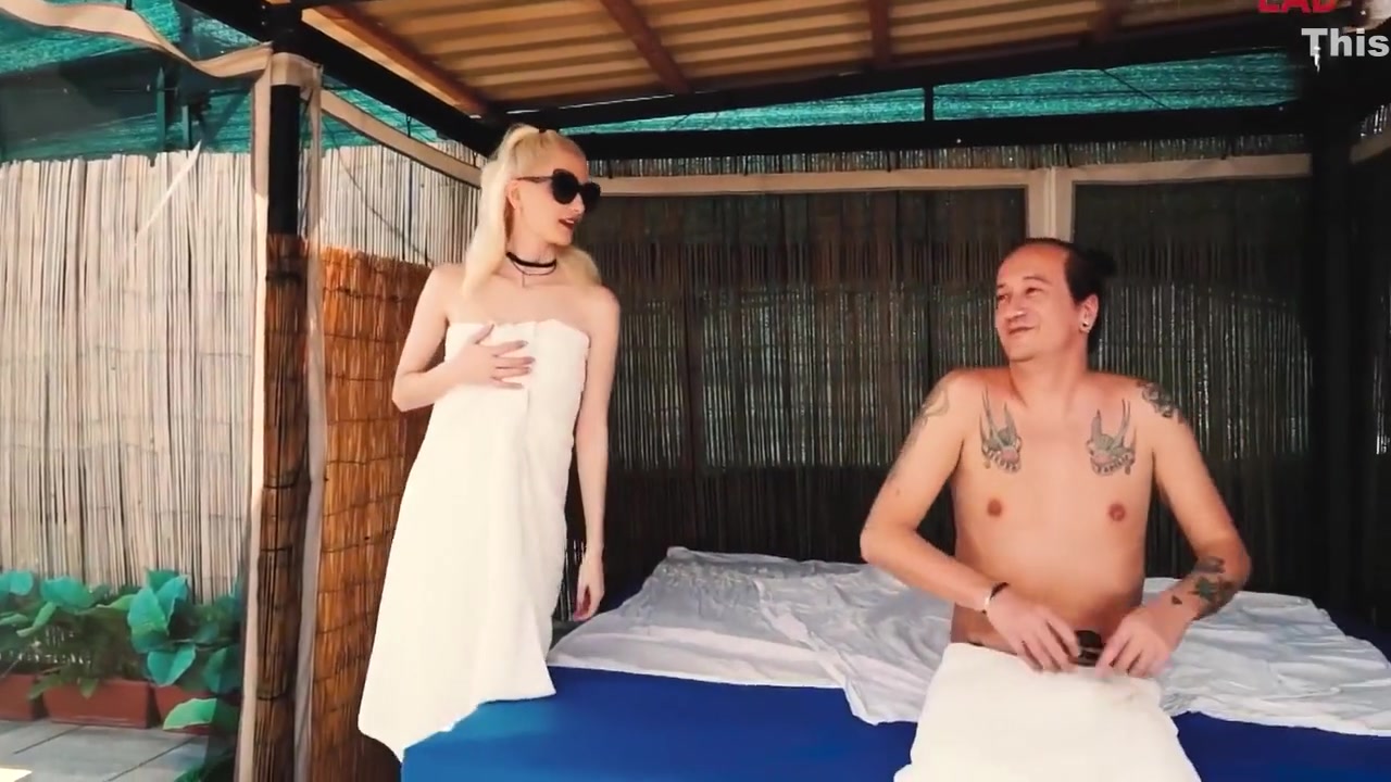 Mia Casanova In Hot Solarium With Young Slut